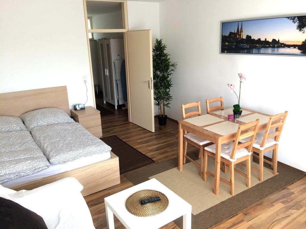 Apartment Westside Regensburg Quarto foto