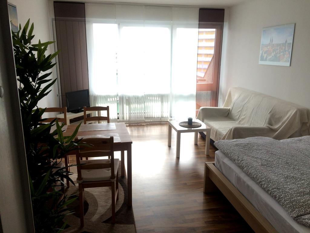 Apartment Westside Regensburg Quarto foto